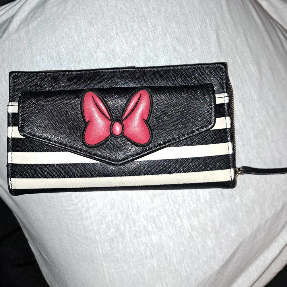 NEW Disney Minnie Red Black Dot Striped WALLET